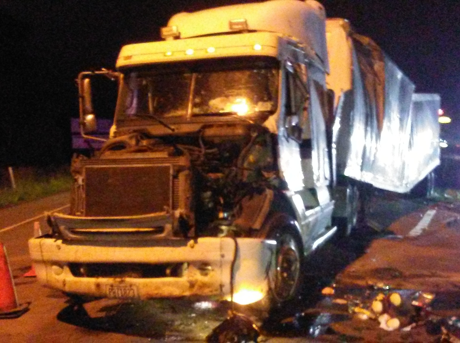 Semi Crash on Interstate #65 South Bound in Scott County | WSLM RADIO
